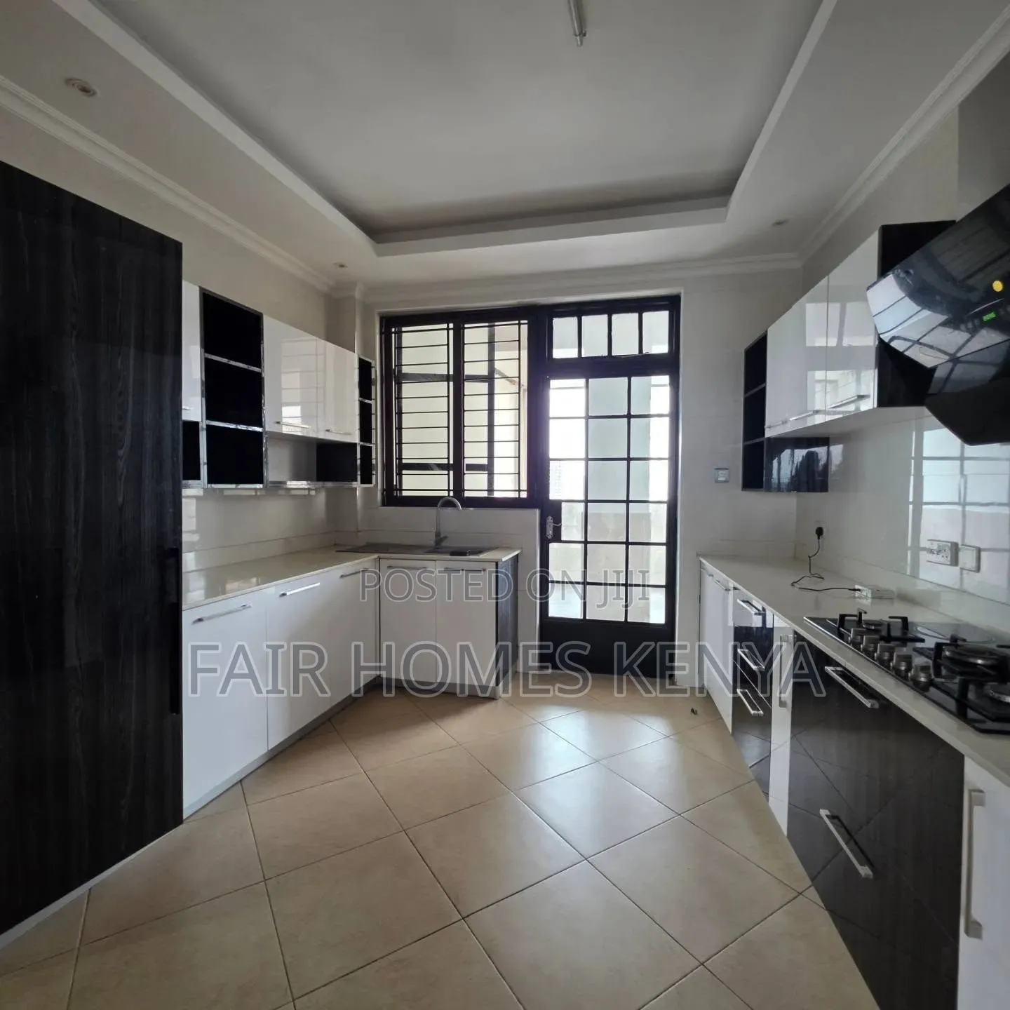 3bdrm Apartment in Nyeri Road, Kileleshwa for rent