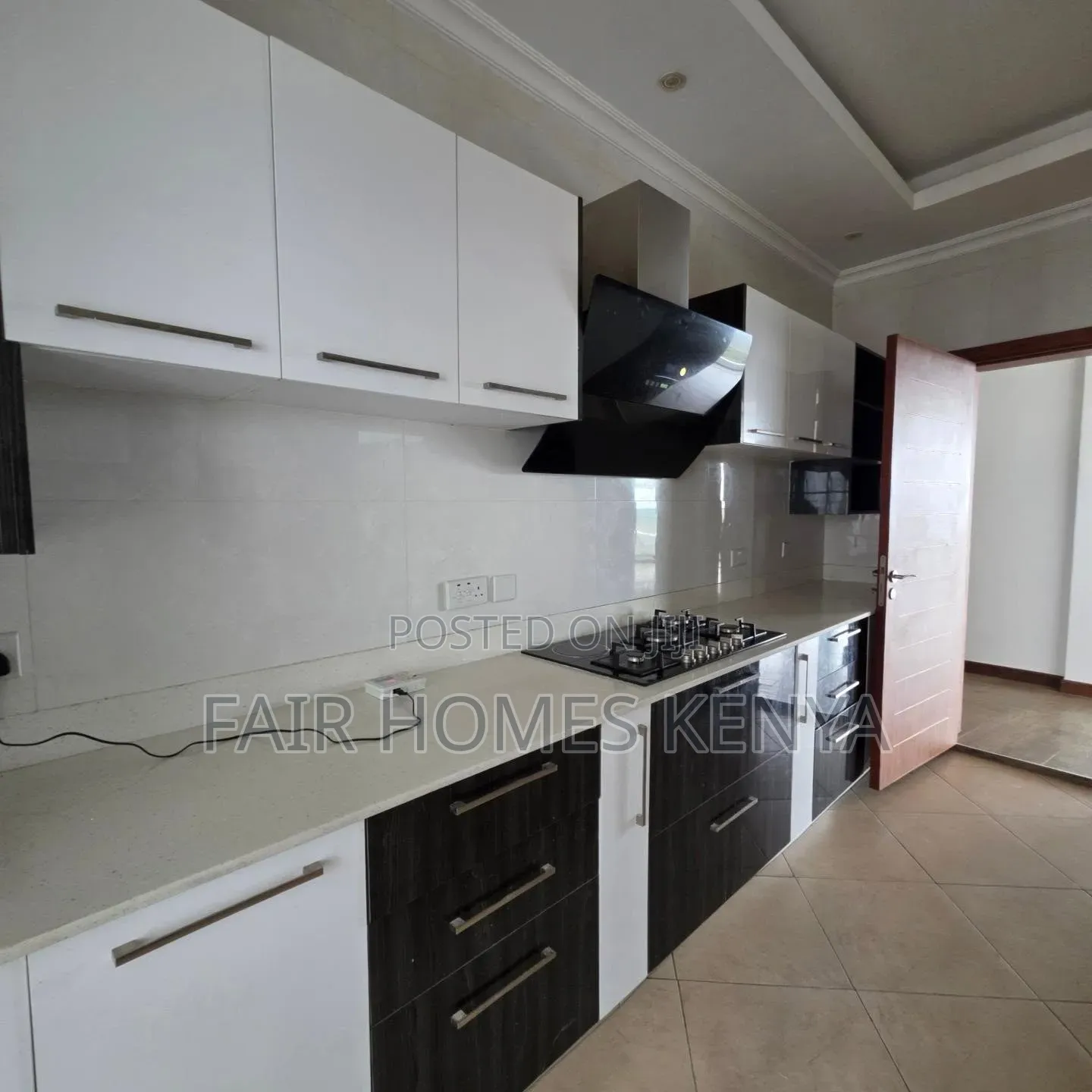 3bdrm Apartment in Nyeri Road, Kileleshwa for rent