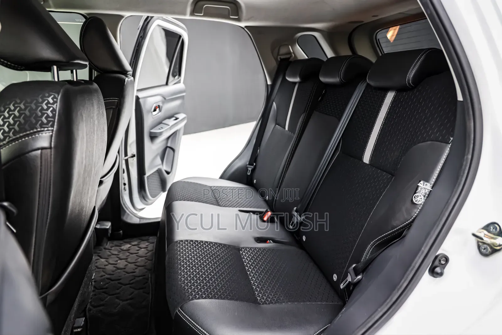 Daihatsu Rocky 2020 White