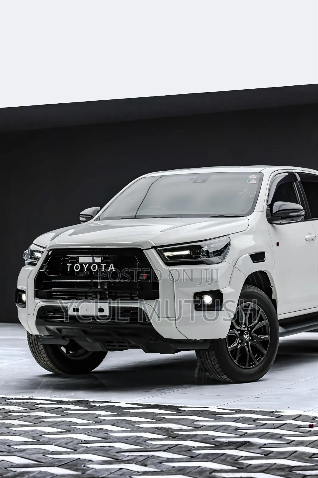 Toyota Hilux 2.4 Diesel 2020 White