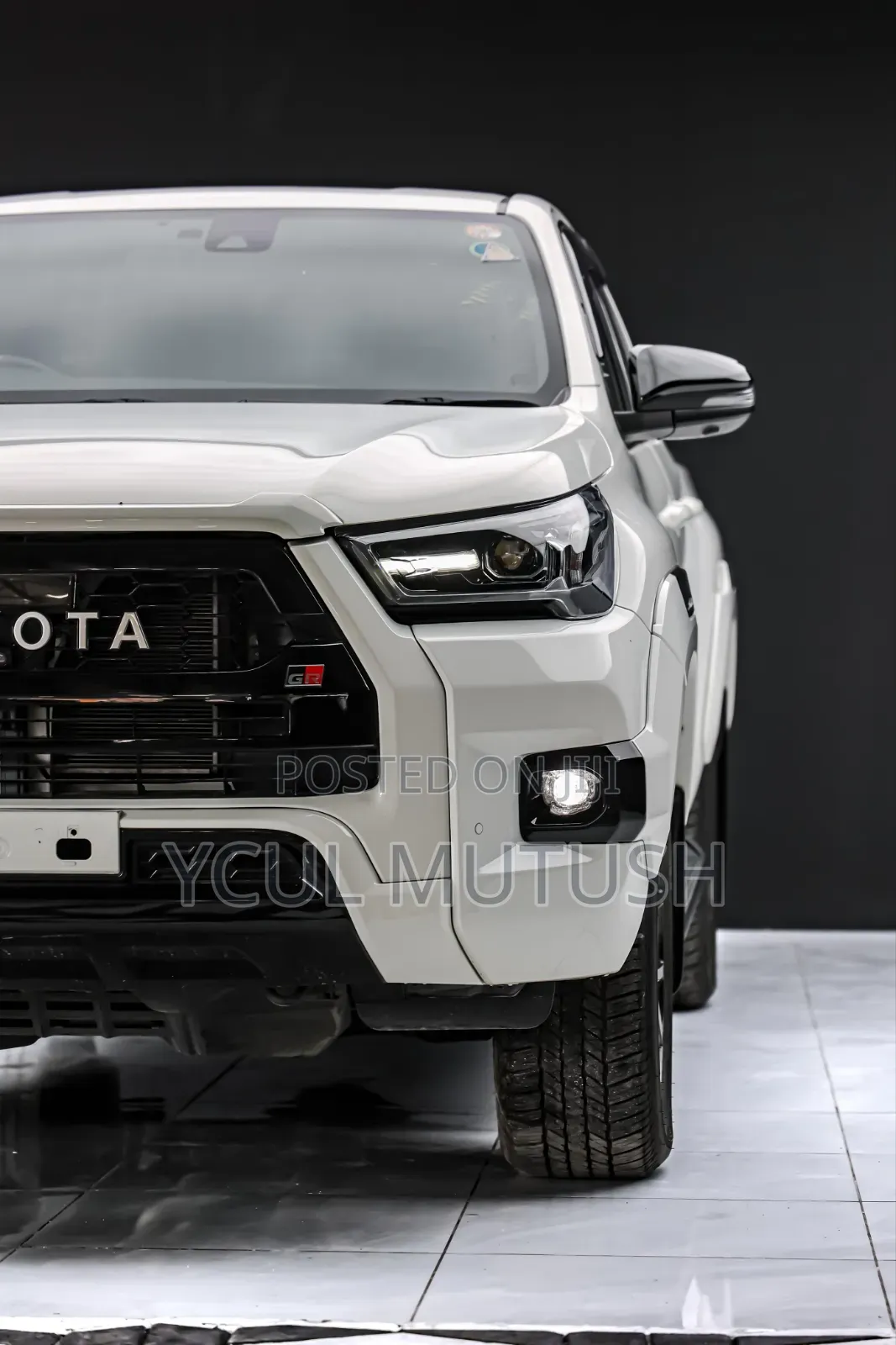 Toyota Hilux 2.4 Diesel 2020 White