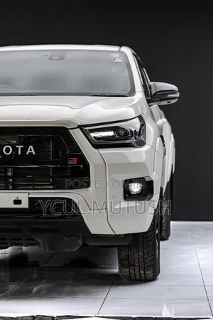Toyota Hilux 2.4 Diesel 2020 White