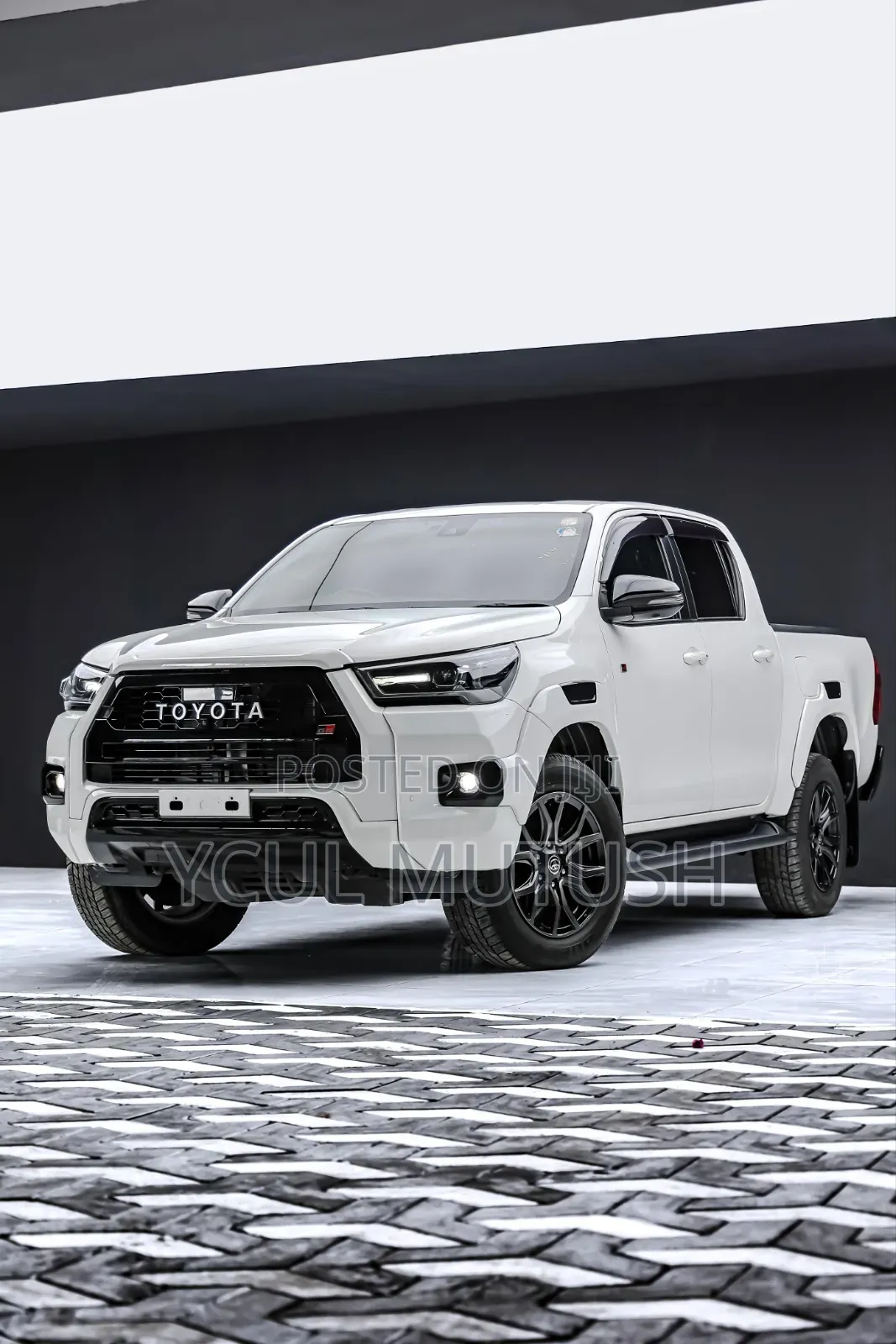 Toyota Hilux 2.4 Diesel 2020 White