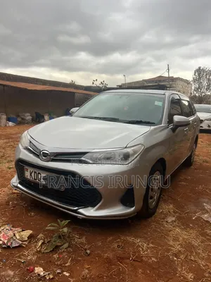 Toyota Corolla Fielder 1.5 Hybrid FWD 2018 Silver
