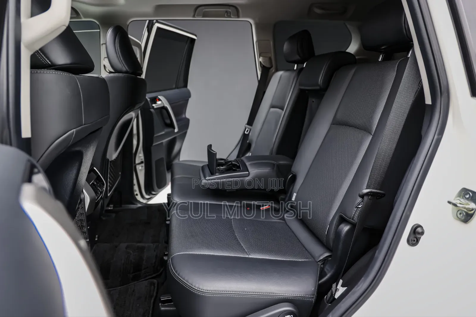 Toyota Land Cruiser Prado 2.8 2021 White