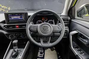 Toyota Raize 2021 Yellow