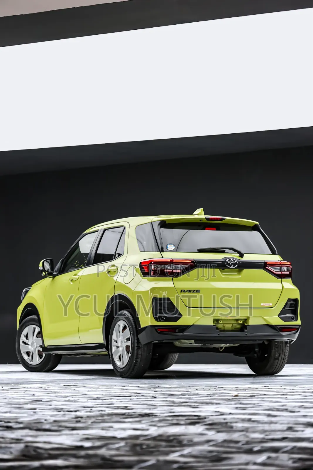 Toyota Raize 2021 Yellow