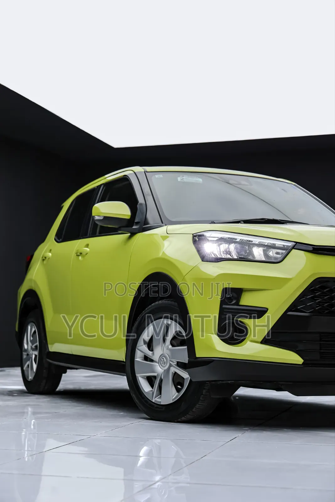 Toyota Raize 2021 Yellow