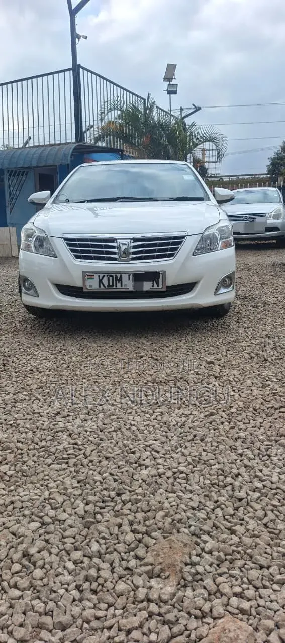 Toyota Premio 2017 White