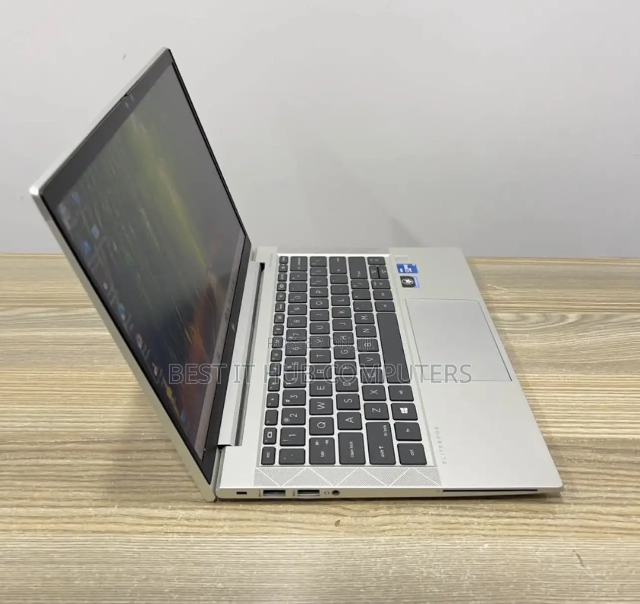 Laptop HP EliteBook 830 G8 8GB Intel Core i5 SSD 256GB