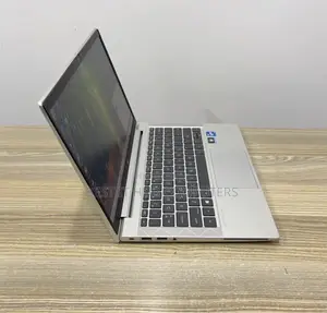 Laptop HP EliteBook 830 G8 8GB Intel Core i5 SSD 256GB