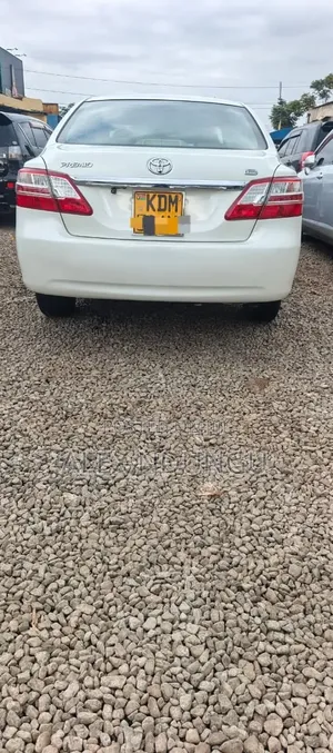 Toyota Premio 2017 White