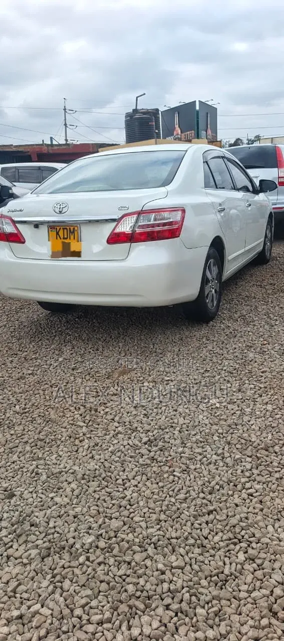 Toyota Premio 2017 White