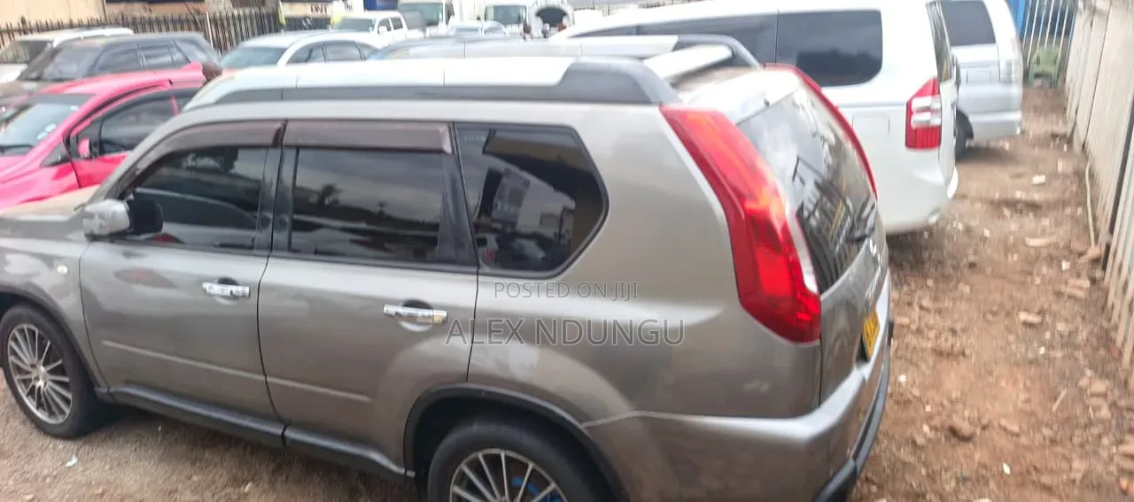 Nissan X-Trail 2012 Silver