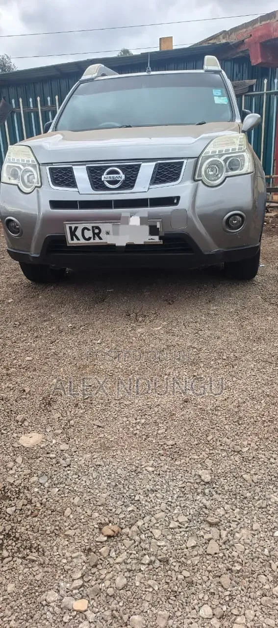 Nissan X-Trail 2012 Silver