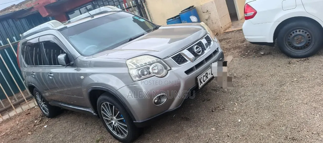 Nissan X-Trail 2012 Silver