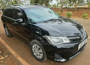 Toyota Corolla Fielder 2015