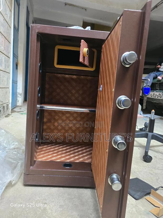 Advanced Payment Cash Safe Box - thumbnail 2