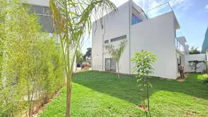 5bdrm Townhouse / Terrace in Lavington Green, Muthangari for rent