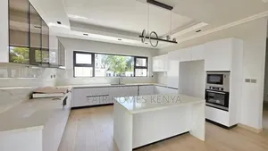 5bdrm Townhouse / Terrace in Lavington Green, Muthangari for rent