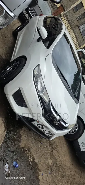 Honda Fit 2016 White
