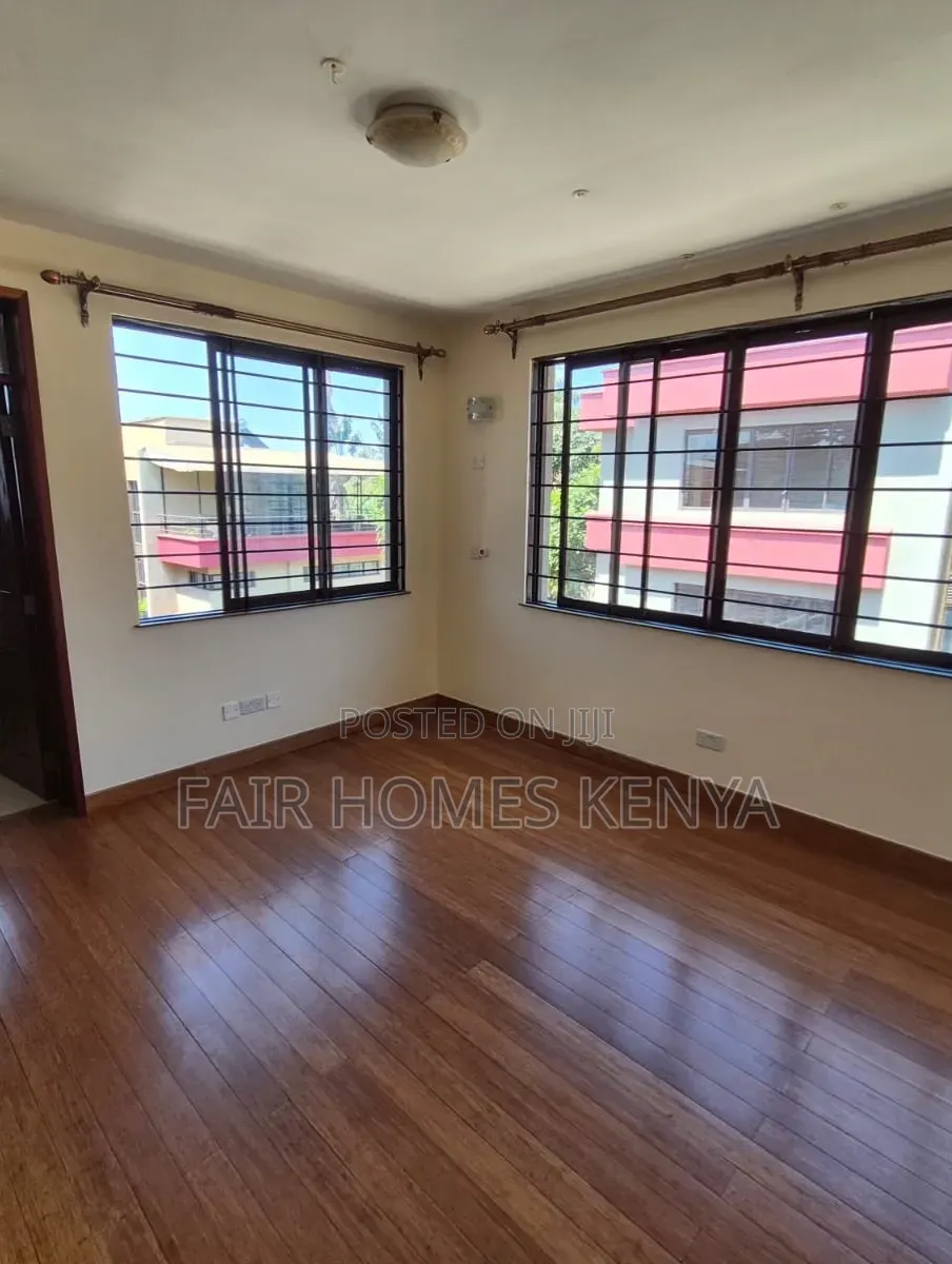 5bdrm Townhouse / Terrace in Convent Drive, Maziwa for rent