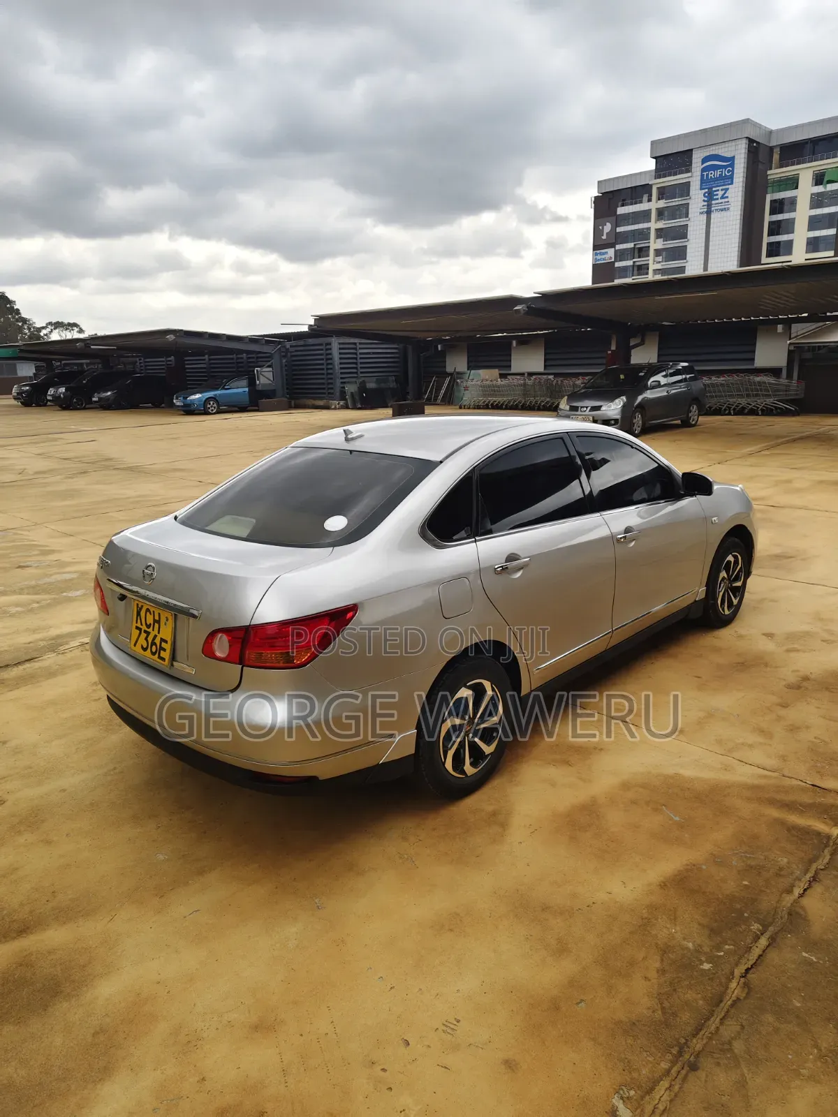 Nissan Bluebird 2009 Blue