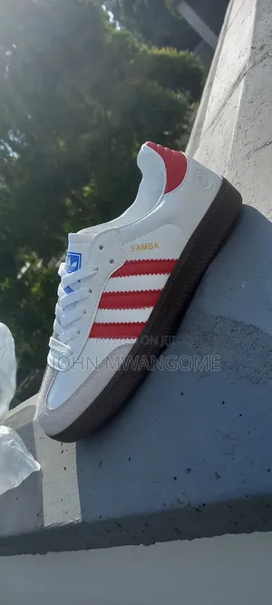 Ladies Sneakers