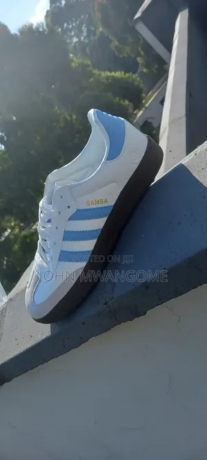 Ladies Sneakers