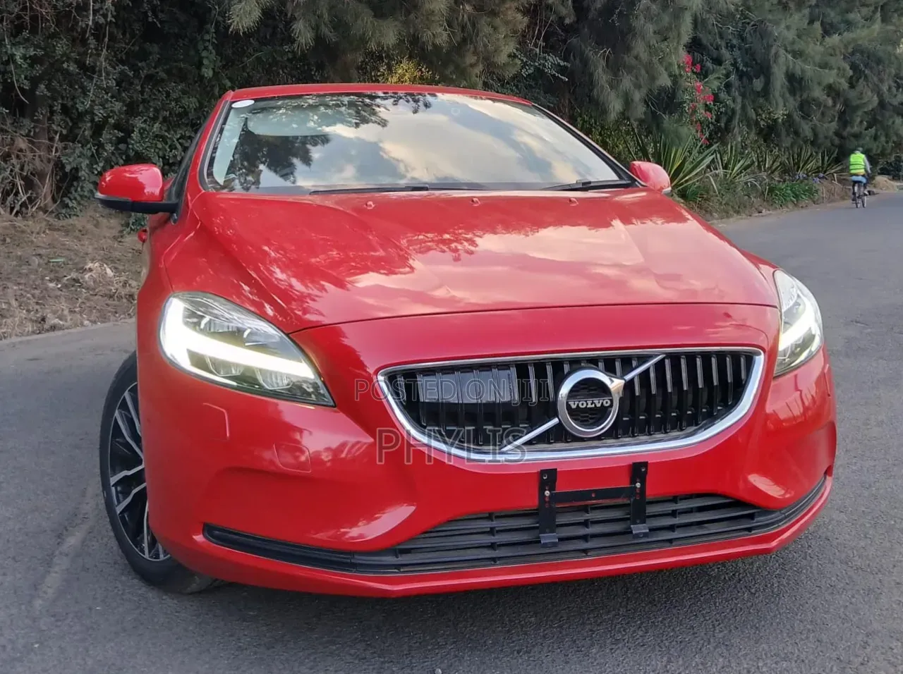 Volvo V40 2018 Red
