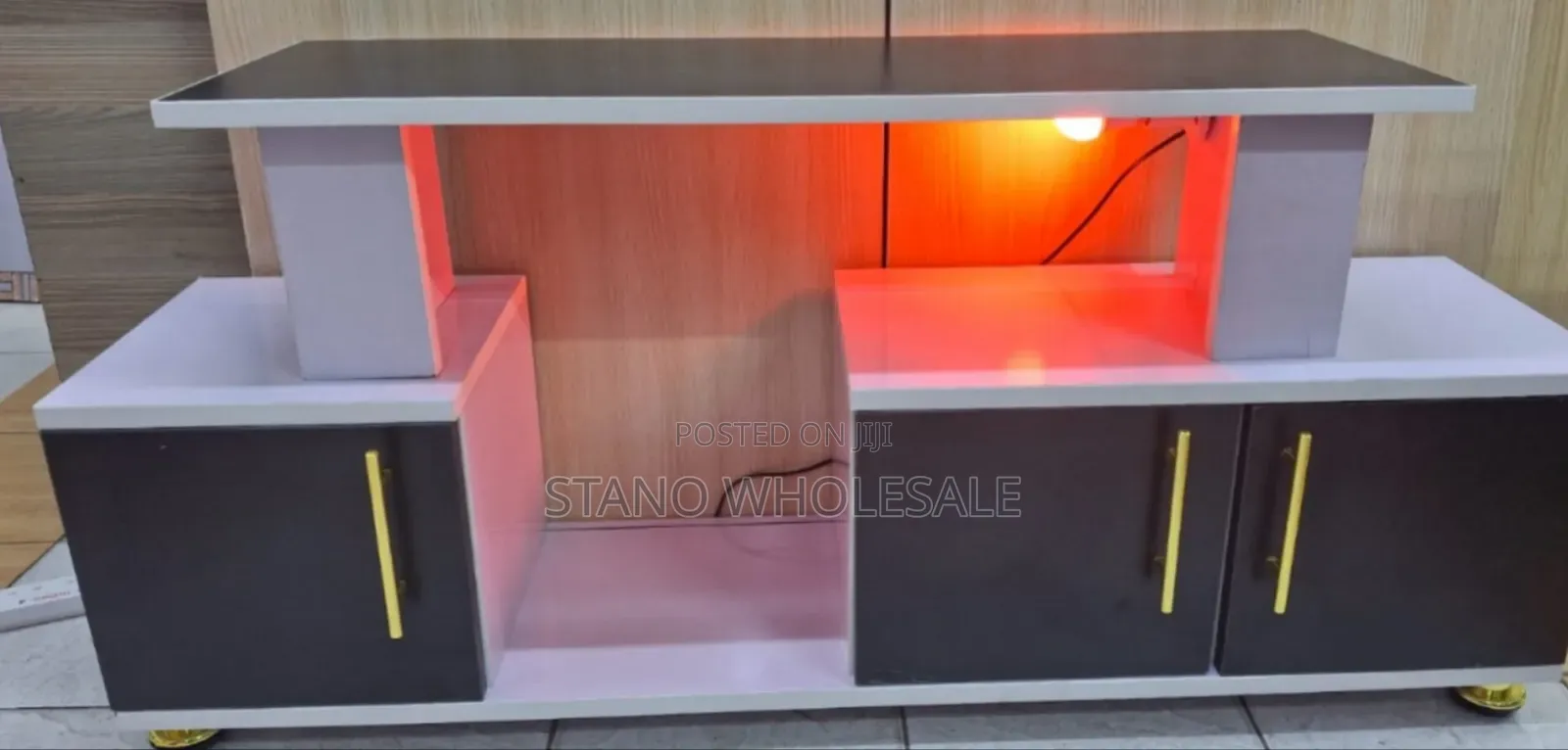 Istanbul 2 TV Stand With Light