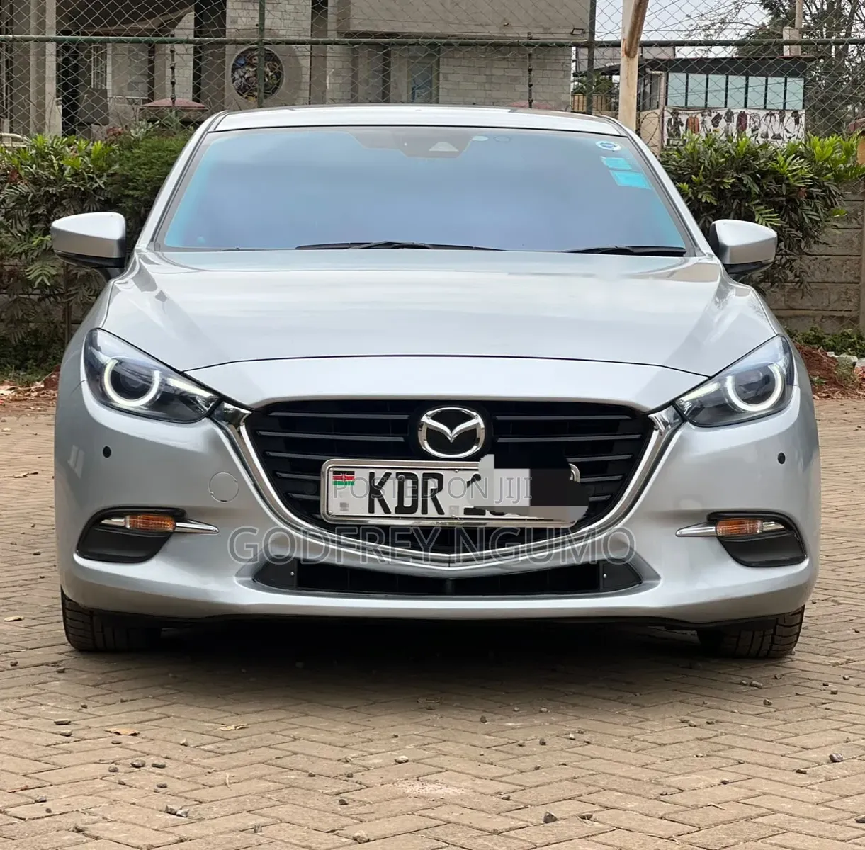 Mazda Axela 2018 Silver