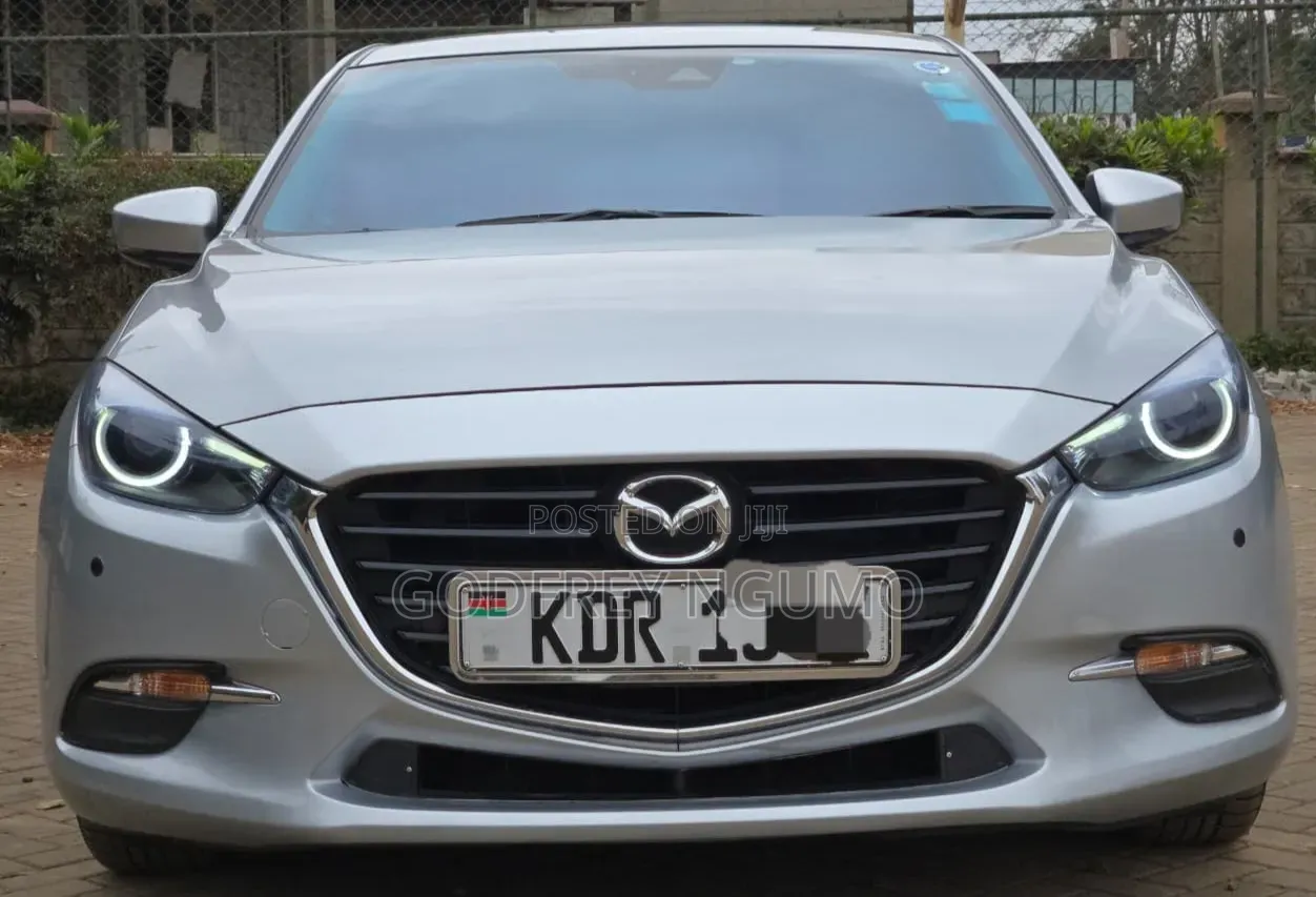 Mazda Axela 2018 Silver