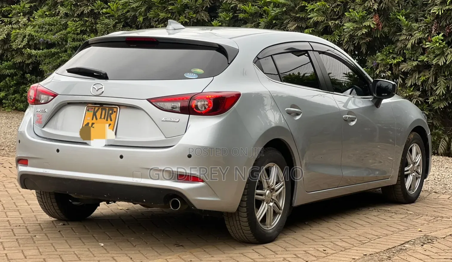 Mazda Axela 2018 Silver