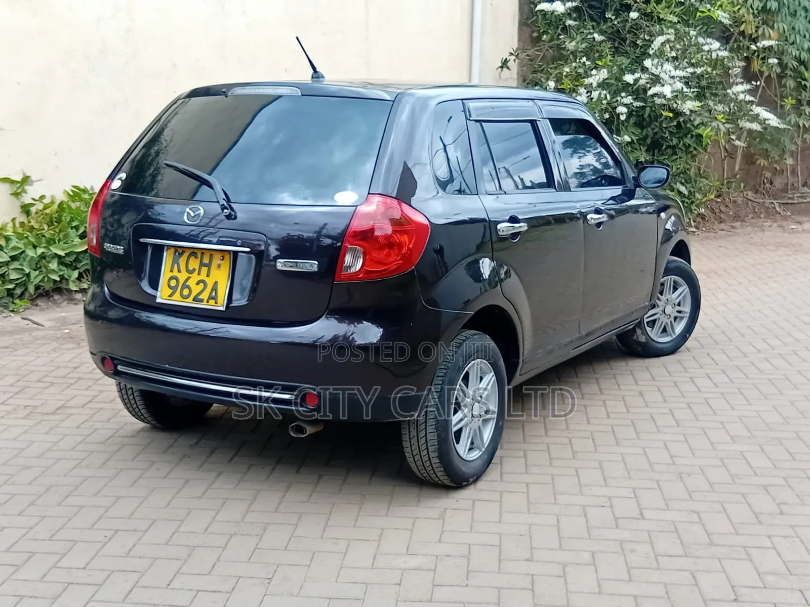 Mazda Verisa 2007 Maroon