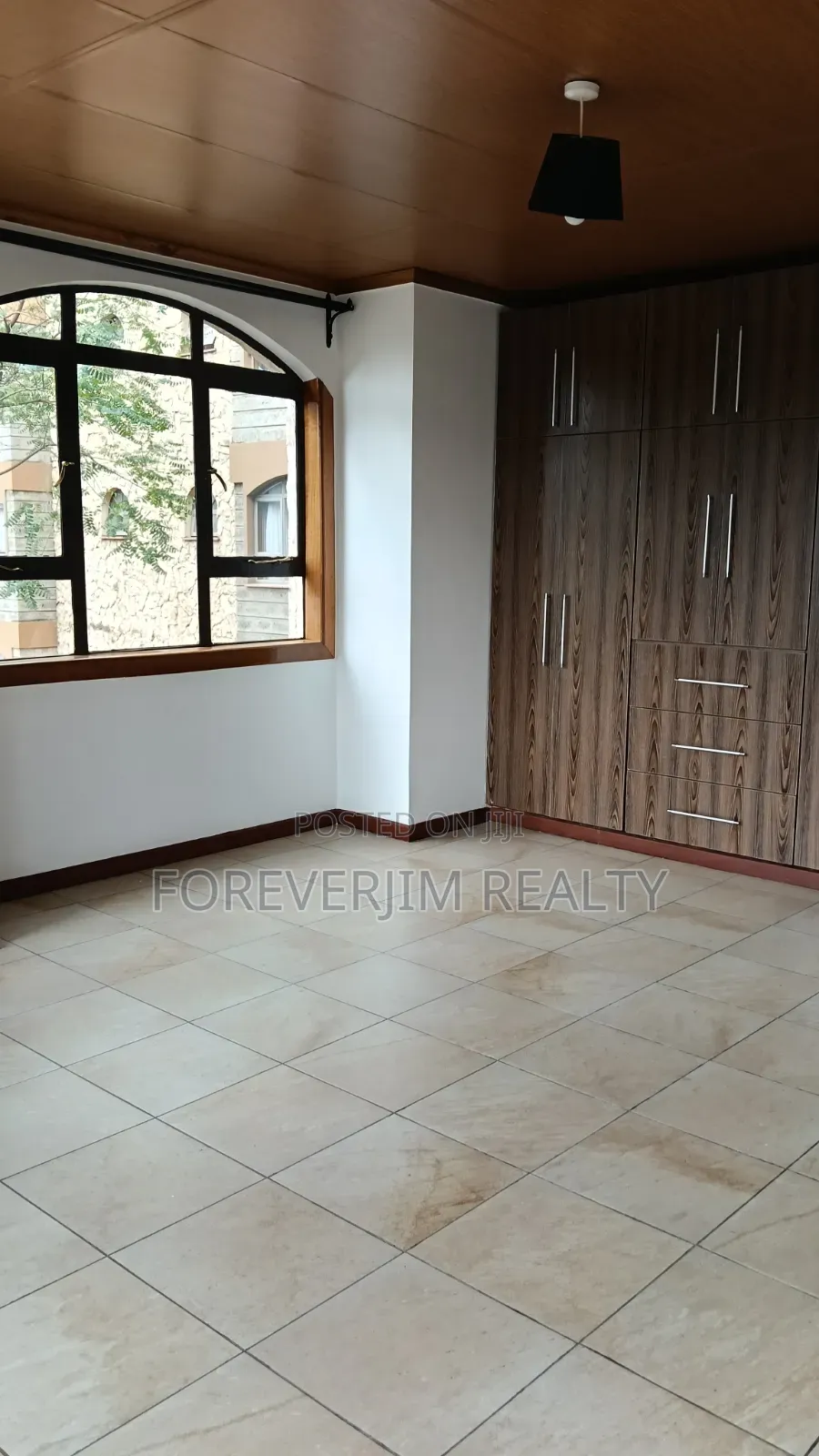 3bdrm Apartment in Kileleshwa for rent