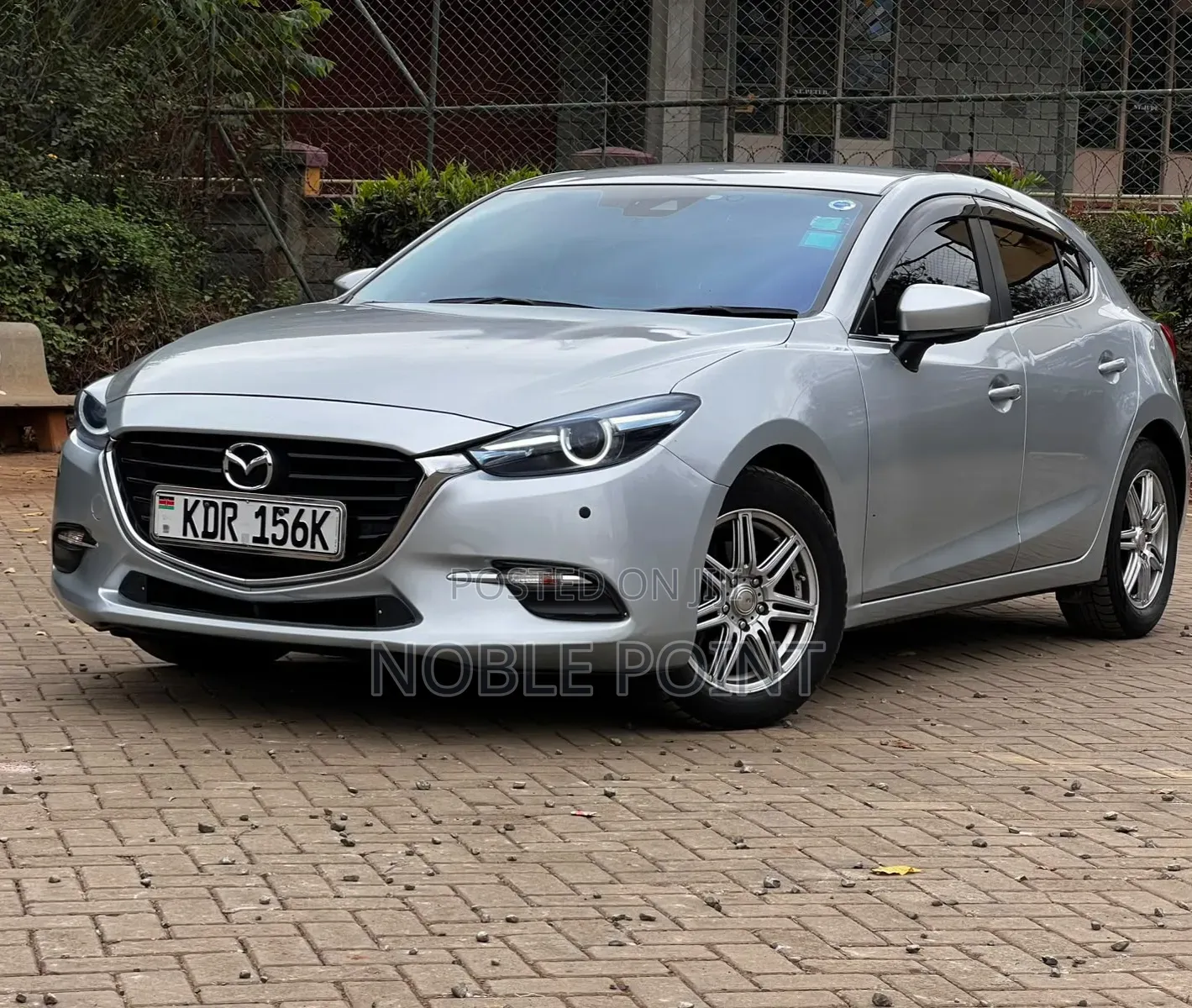 Mazda Axela 2018 Silver