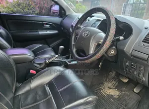 Toyota Hilux 2015 Black