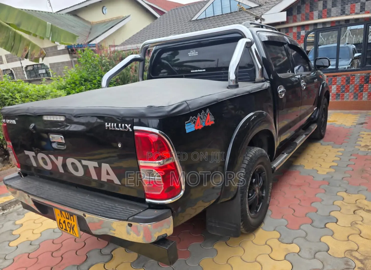Toyota Hilux 2015 Black