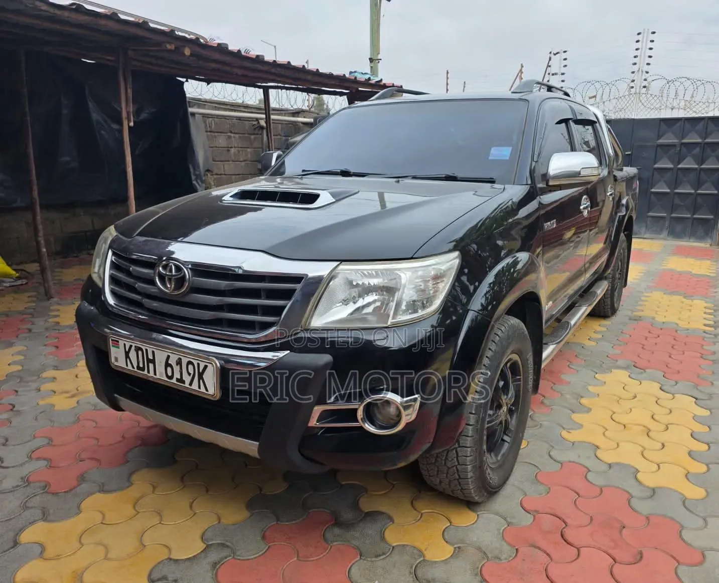 Toyota Hilux 2015 Black