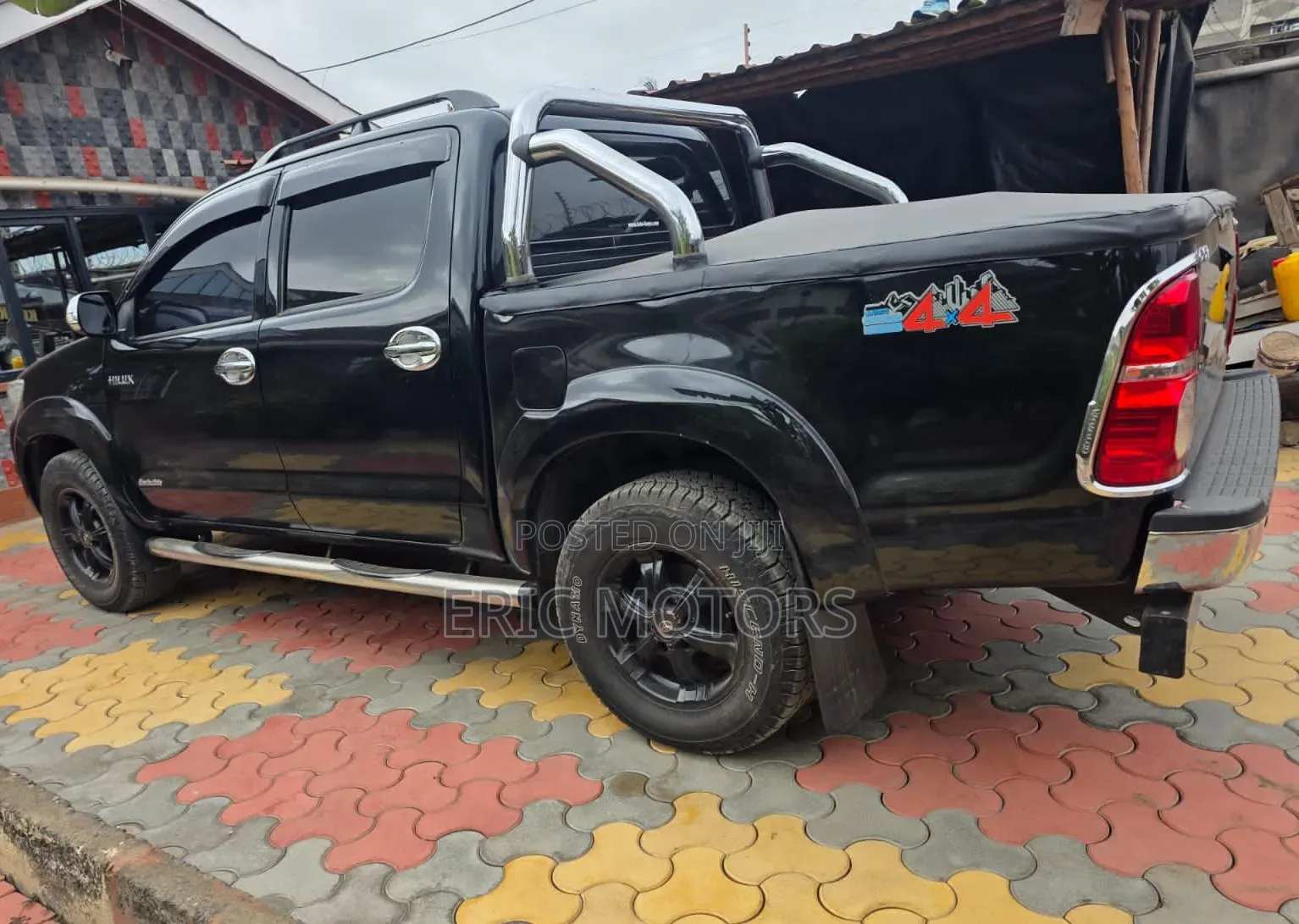 Toyota Hilux 2015 Black