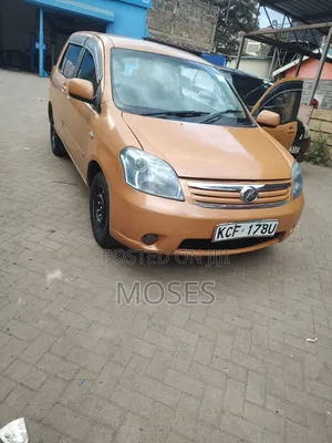 Toyota Raum 1.5 AWD 2008 Orange