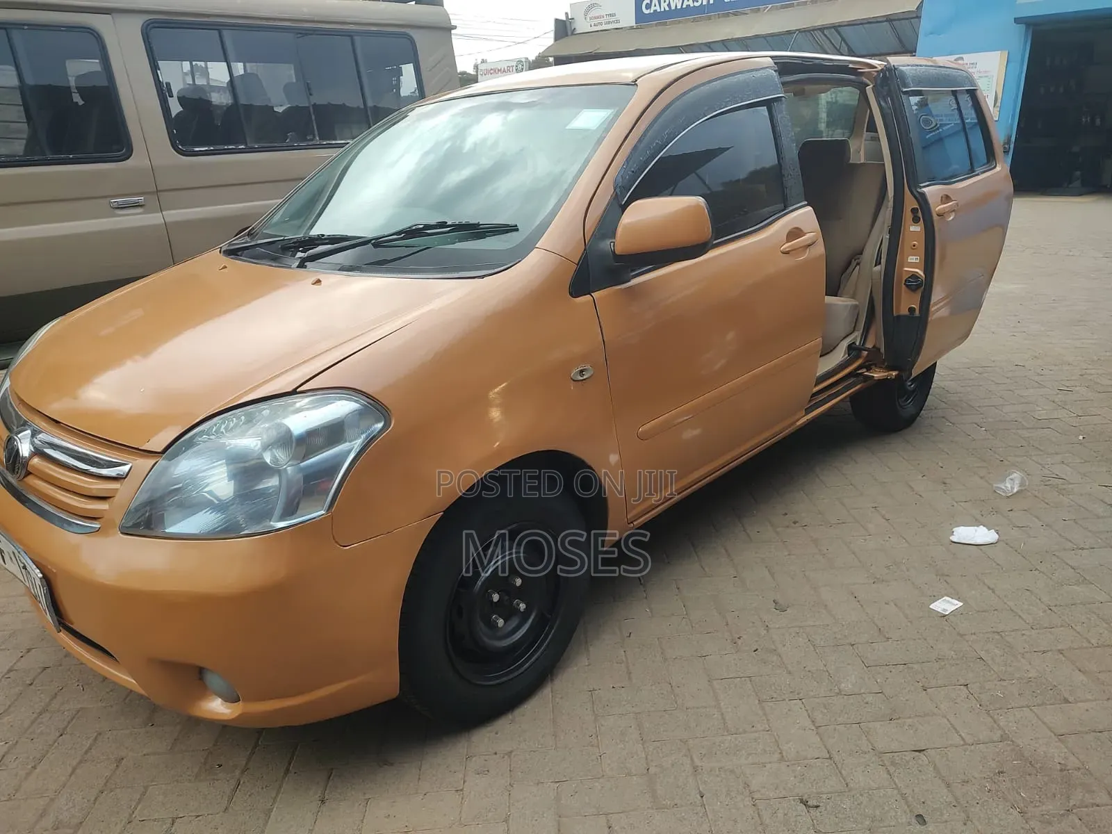 Toyota Raum 1.5 AWD 2008 Orange