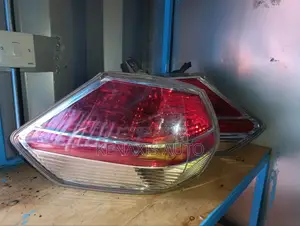 X-Trail T32 Taillight