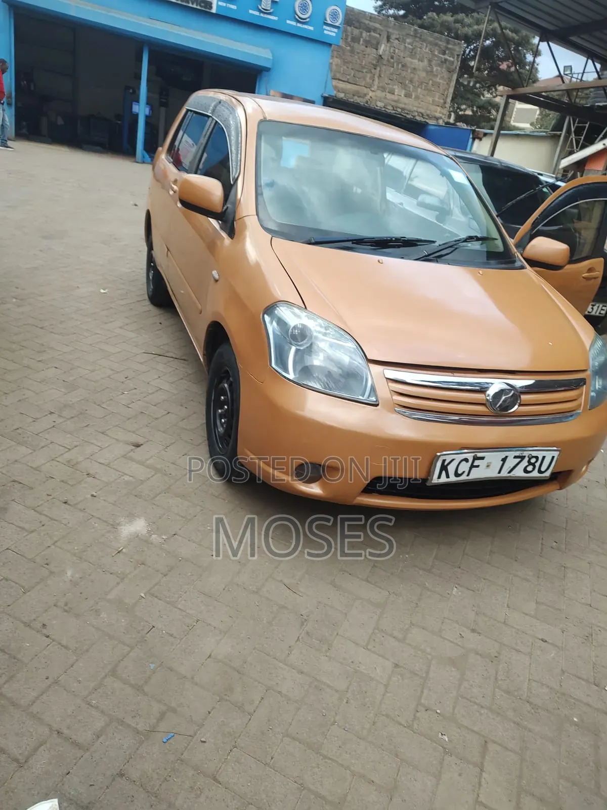Toyota Raum 1.5 AWD 2008 Orange
