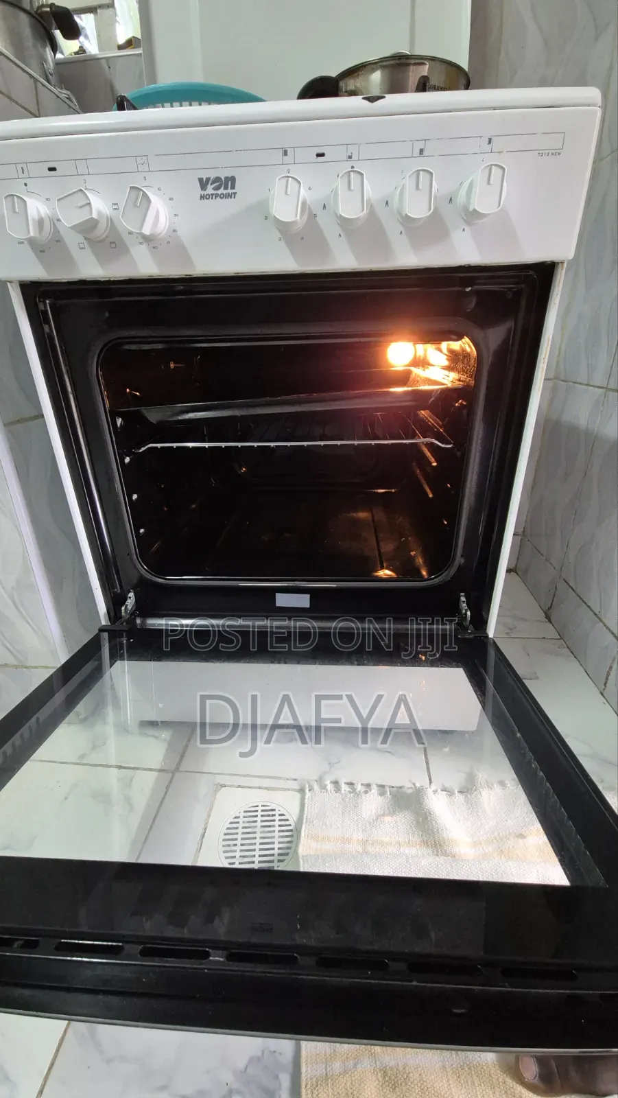 VON Hotpoint 3 Gas 1 Electric Cooker With Oven