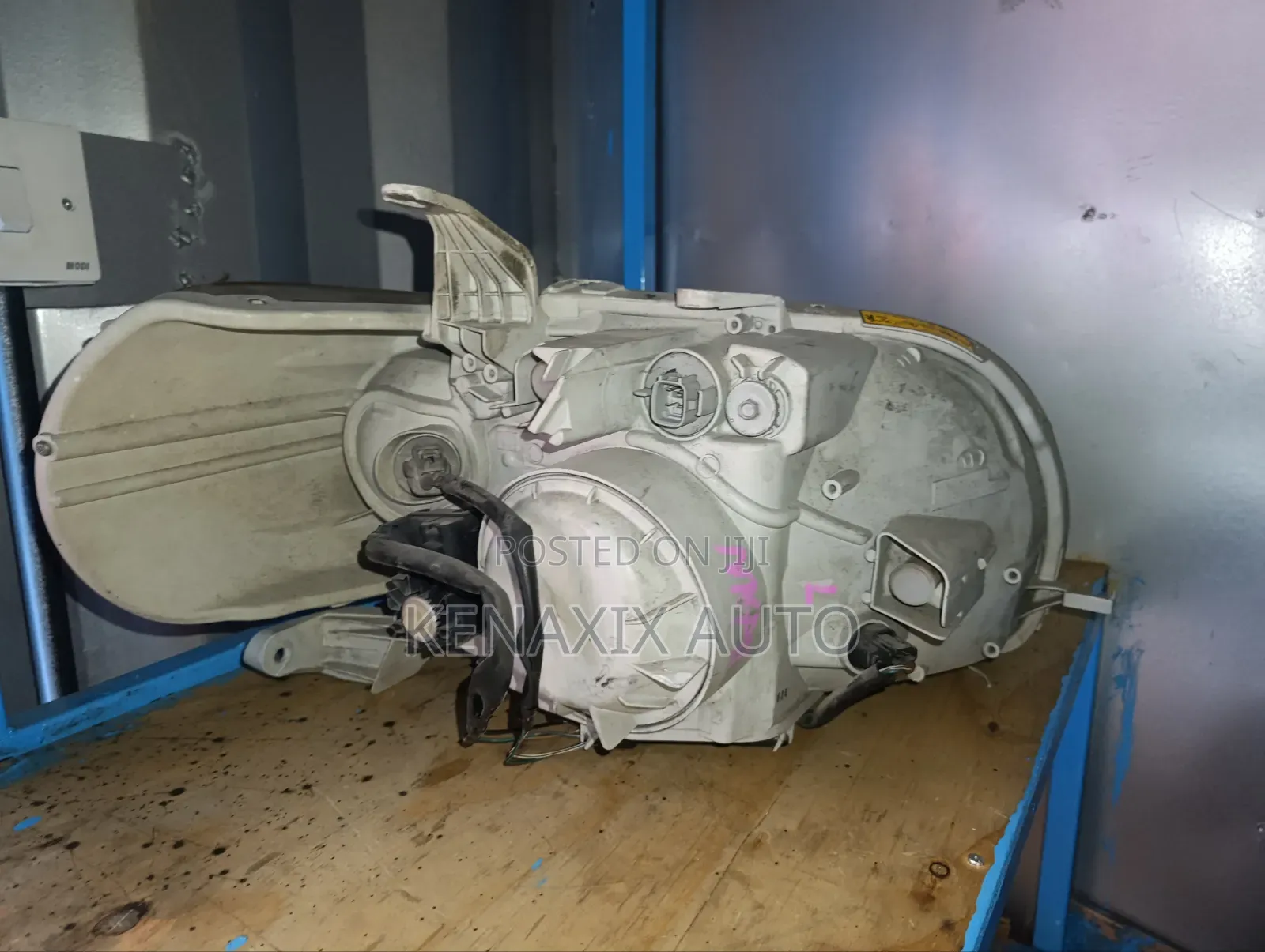 Porte 2005-2011 Xenon Headlight