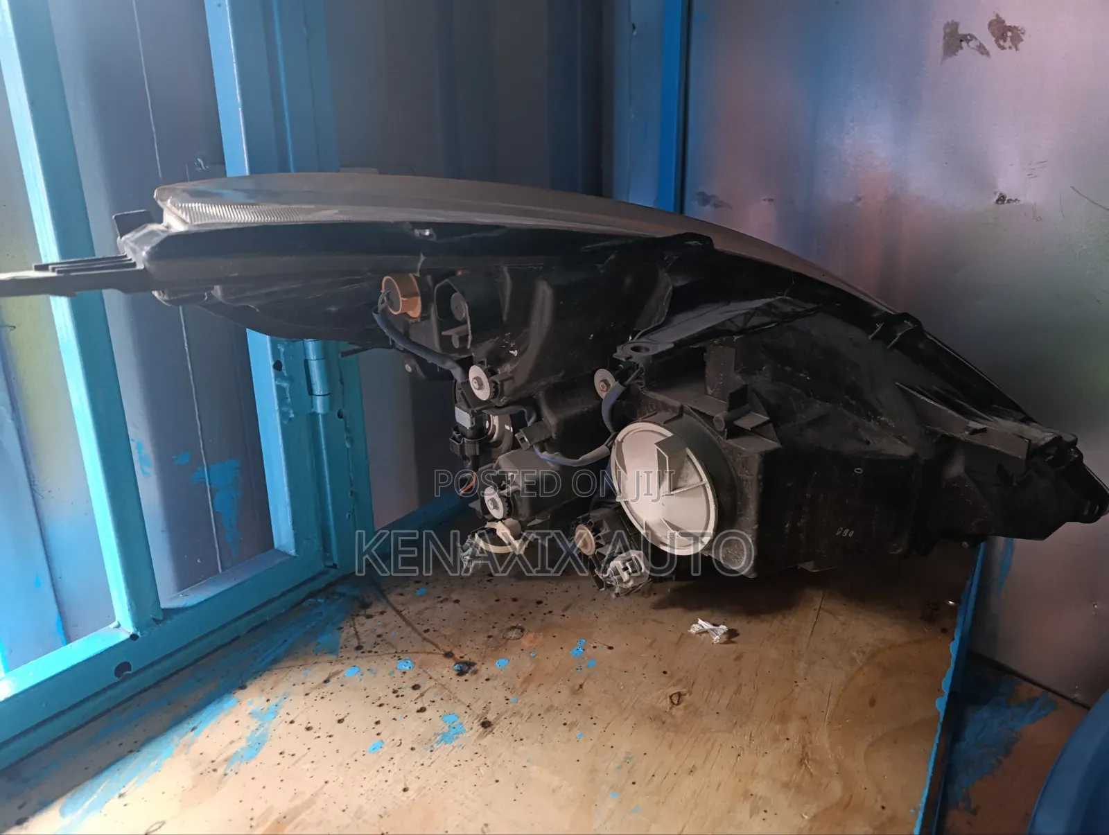 Teana J32 Non-Xenon Headlight