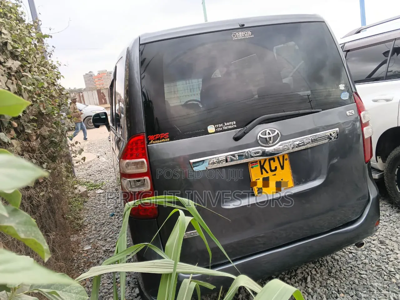 Toyota Noah 2013