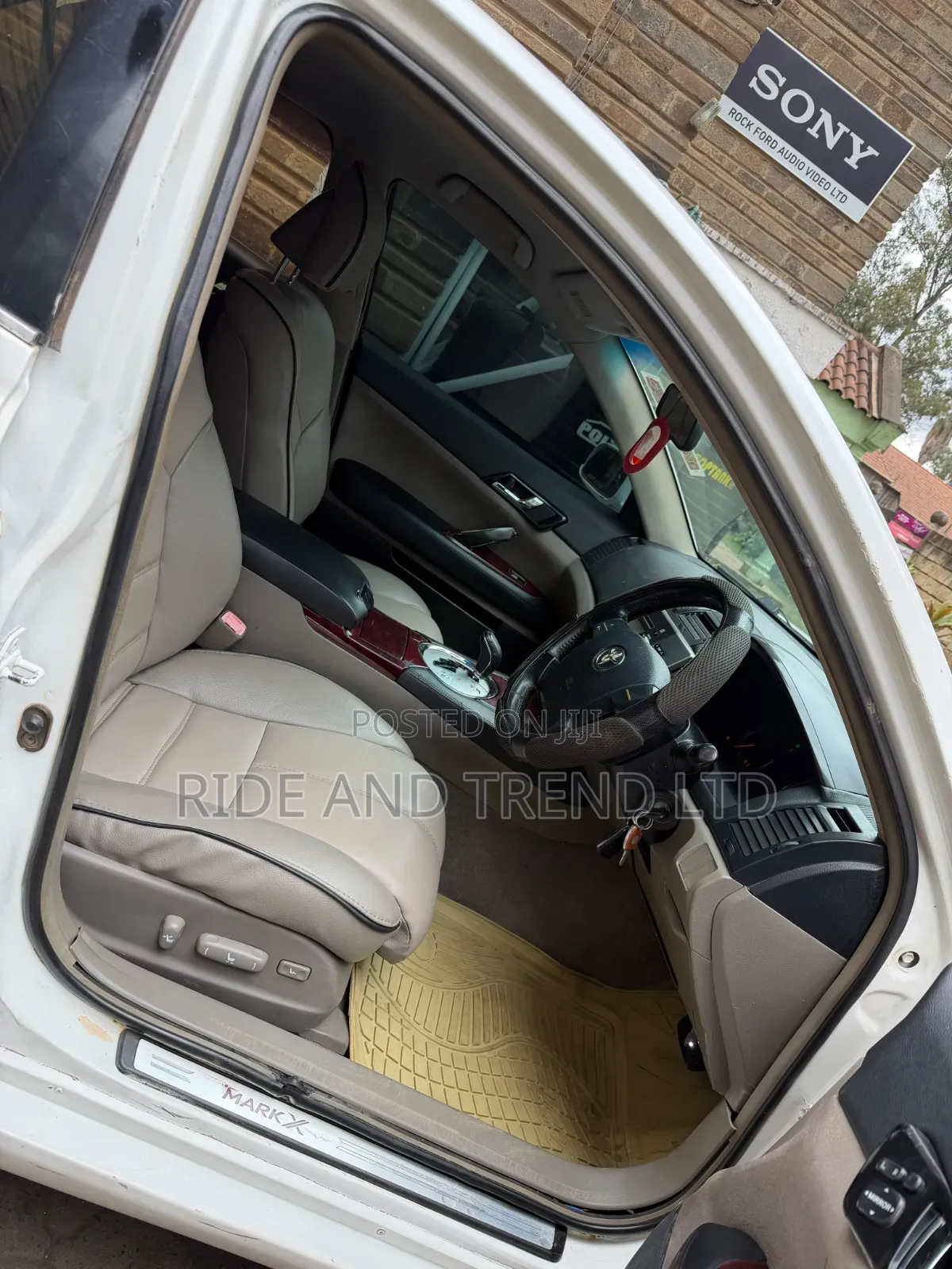 Toyota Mark X 2.5 RWD 2005 White